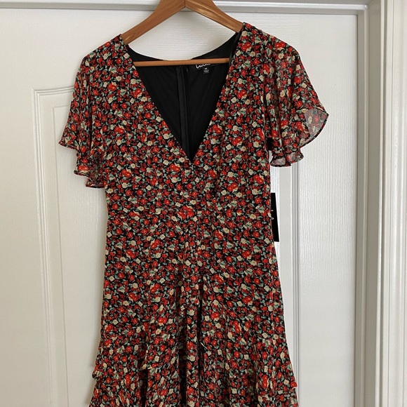 Lulu’s Floral dress - Picture 1 of 5
